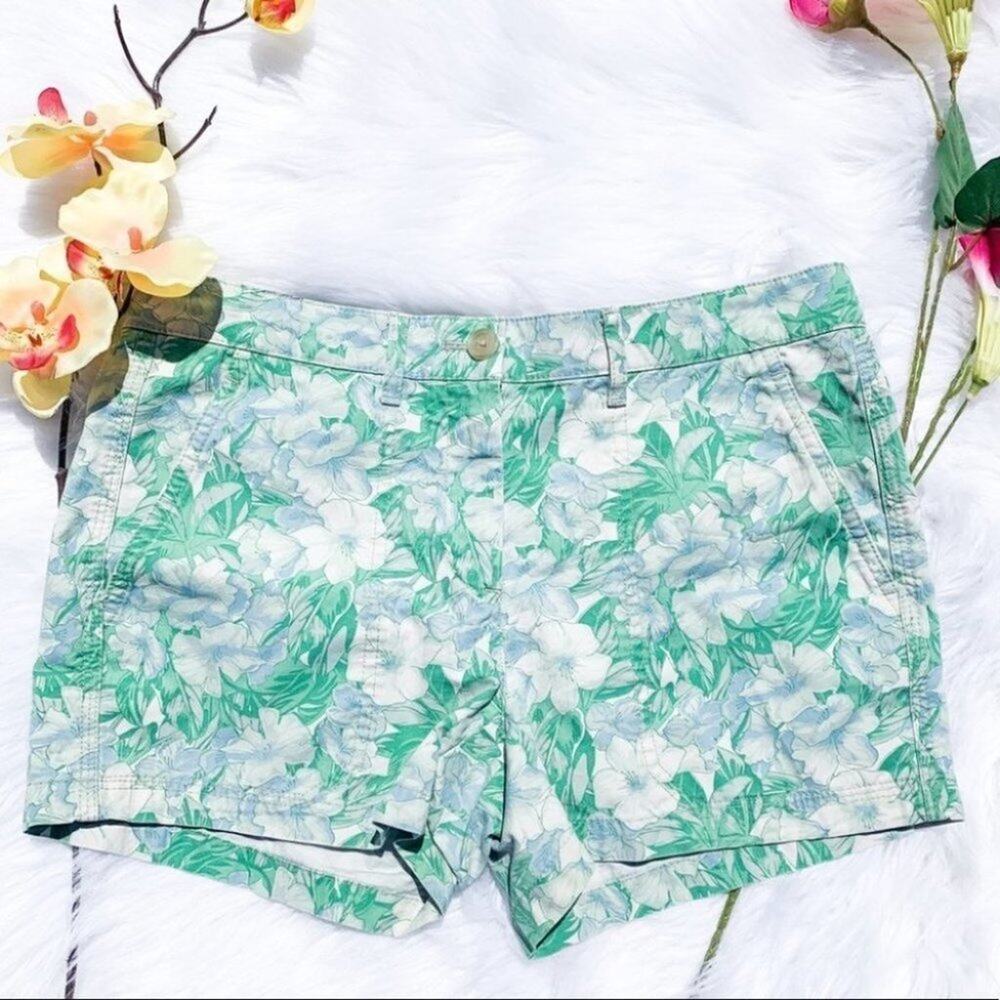 NWOT Gap Green Blue White Flower Shorts Size 2 Summer Spring Vacation Coastal